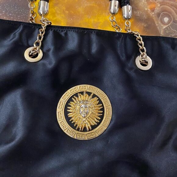 Satin purse  - Picture 2 of 7